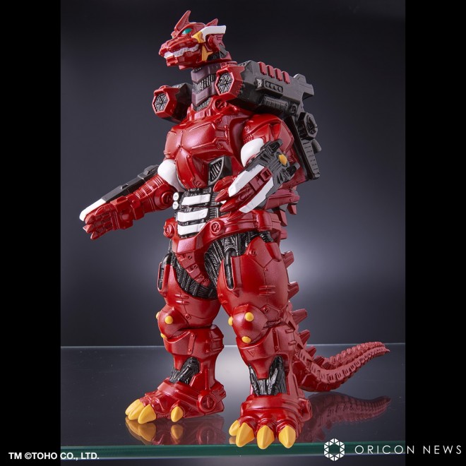 "Movie Monster Series Type-3 Kiryu (2002) Heavy Arms Type Eva Unit-01 Image Color ver." and "Movie Monster Series Type-3 Kiryu (2003) Heavy Arms Type Eva Unit-02 Image Color ver." TM & ©TOHO CO., LTD. ©Khara