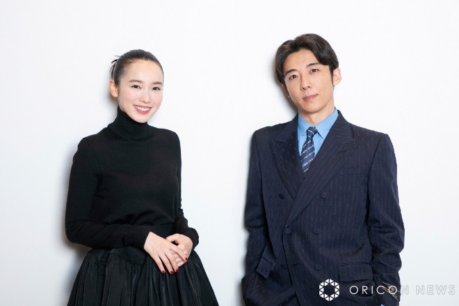 (From left) Marie Iitoyo, Issei Takahashi ©ORICON NewS inc.