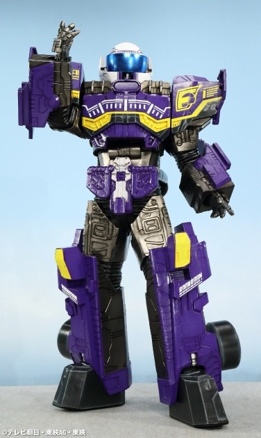 Byun Diesel from 'Bakuage Sentai Bunbunja'