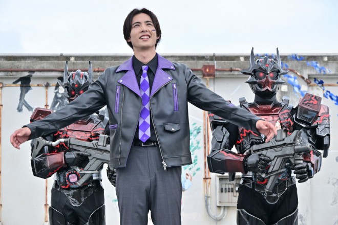 From "Kamen Rider Gotchard: The Future Daybreak," Helkrait (Taiya Fujibayashi)
