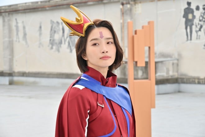 From "Kamen Rider Gotchard: The Future Daybreak," Grion / Kamen Rider Renka Icho