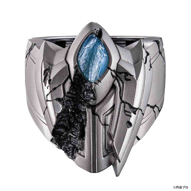 The "Ultra Replica Ultimate Bracelet -DAMAGE EDITION-" is a must-have for fans of the series and collectors alike.