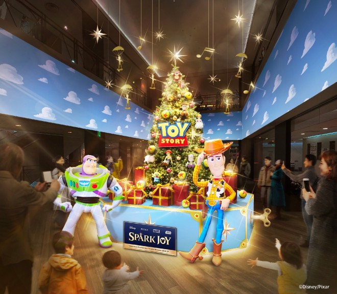 Sky Building will feature the "TOY STORY TREE" with holiday decorations themed around Toy Story characters and music box melodies (image for illustrative purposes).