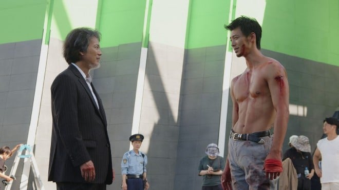 Toshiaki Karasawa (as Shinji Kazama), Ryoma Takeuchi (as Kazuma Kiryu) = Behind-the-scenes photo from Amazon Original drama 'Like a Dragon: Yakuza' (C) 2024 Amazon Content Services LLC or its Affiliates.