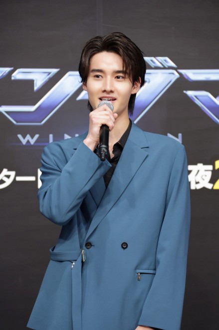 The cast of Wingman, Maito Fujioka at the press conference for the live-action adaptation.
