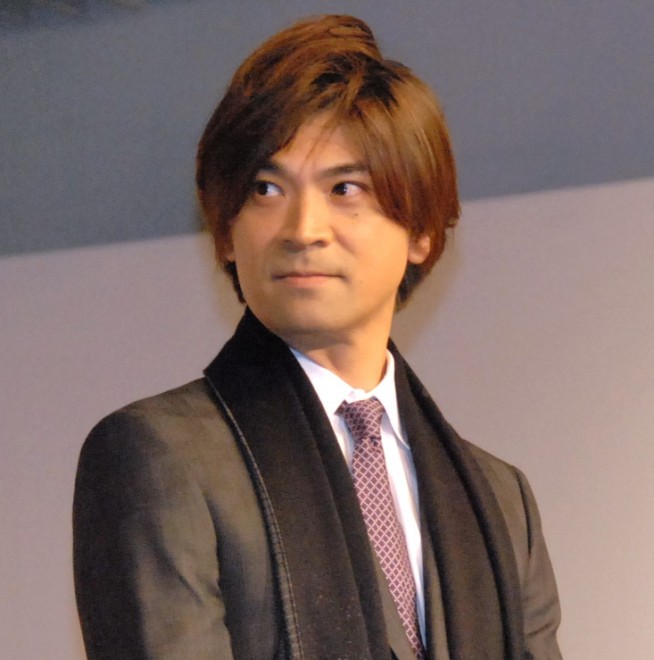 Takeshi Konomi, creator of Prince of Tennis, reacts to the unexpected “Skylab Hurricane” homage in his manga (© ORICON NewS inc.)