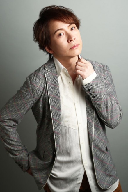Ryotaro Okiayu reprises his role as Nūbē.