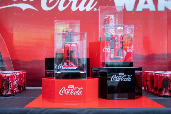New Coca-Cola x Star Wars commercial airing from September 1 in Japan