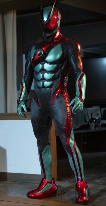 Kamen Rider Zeztz full-body image