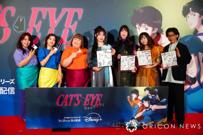 At the pre-release screening event for the anime Cat’s Eye (from left) Yumecchi, Maki Fukuda, Kanade, Mikako Komatsu, Ami Koshimizu, Yumiri Hanamori, and Takuya Satō