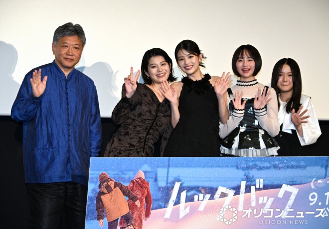 Director Hirokazu Koreeda, Aju Makita, Natsuki Deguchi, Furi Nanase, and Rokka Okada, from left, attend the completion report event for the live action film Look Back.